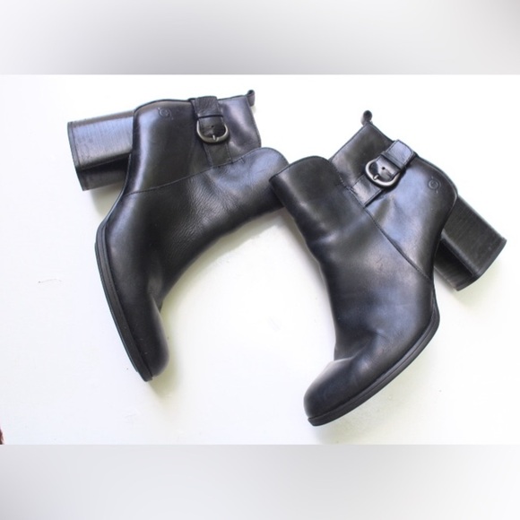 Born ankle boots - Picture 1 of 13